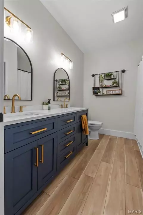 Bath - 1006 Saddlebrooke Rdg, Jackson, MO 63755 photo 1 of 6