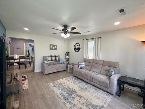 340 N Bedford St, Puxico, MO 63960