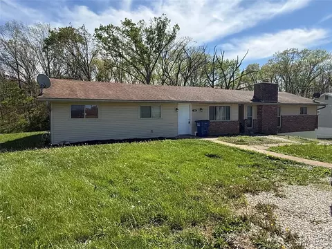 106 Schemmer Rd, Wright City, MO 63390