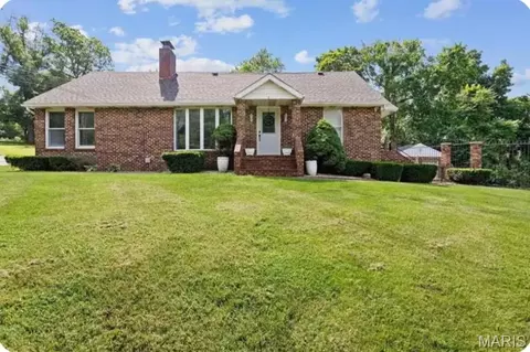 201 Stone St, Potosi, MO 63664