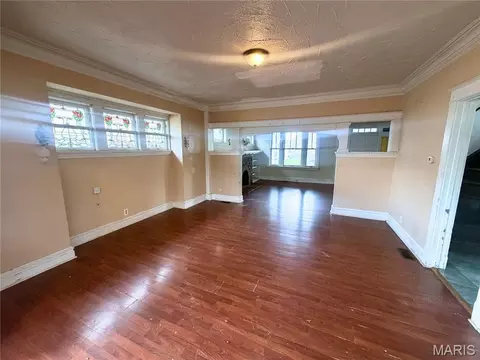 Living - 7218 Normandy Pl, Normandy, MO 63121 photo 5 of 5