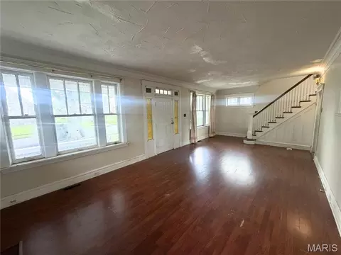Living - 7218 Normandy Pl, Normandy, MO 63121 photo 1 of 5