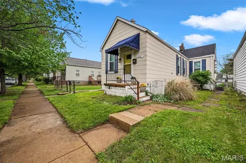 4747 Milentz Ave, Saint Louis, MO 63116