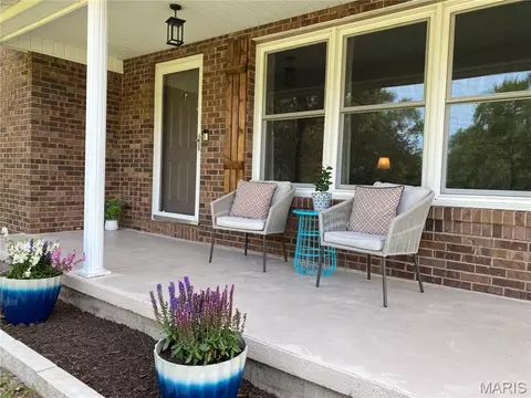 Exterior - 1006 Bridge Rd, Belle, MO 65013 photo 3 of 4