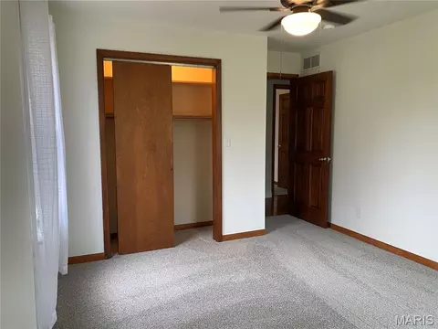 Bedroom - 1006 Bridge Rd, Belle, MO 65013 photo 5 of 5