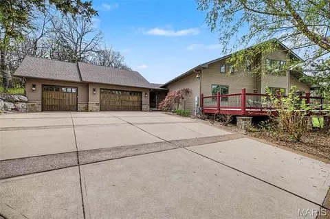 6388 Salamone Rd, Cedar Hill, MO 63016