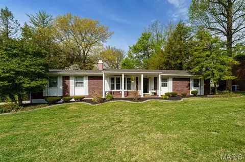 109 Westridge Dr, Collinsville, IL 62234