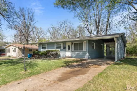 10114 Saffron Dr, Dellwood, MO 63136