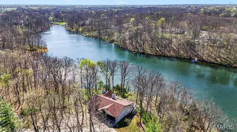 26 Madre Ct, Foristell, MO 63348