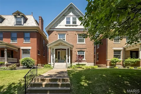 6179 Kingsbury Ave, Saint Louis, MO 63112