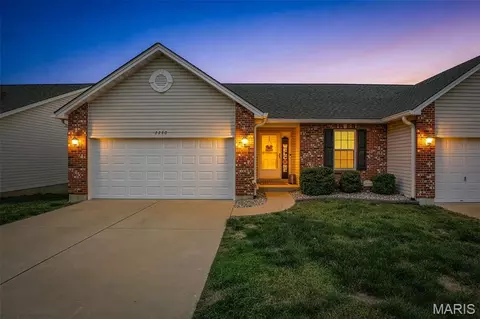 1710 Lexington Pl, Herculaneum, MO 63048