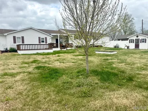 Exterior - 27464 327th Ave, La Grange, MO 63448 photo 2 of 4