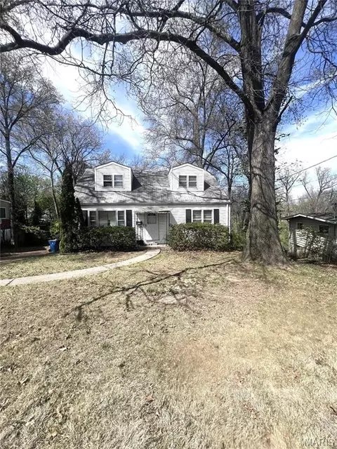 517 Plantmore Dr, Ferguson, MO 63135