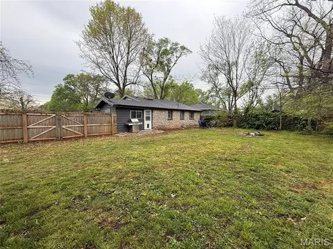 Exterior - 3053 W Grand, Springfield, MO 65802 photo 6 of 12