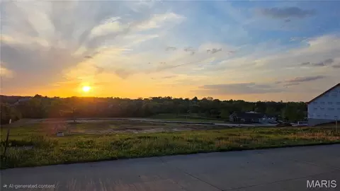 2799 N Crest Dr, Washington, MO 63090