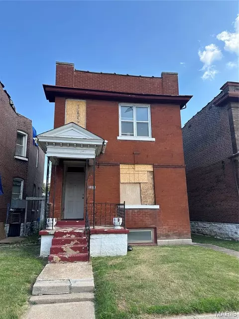 3524 Paris Ave, Saint Louis, MO 63115