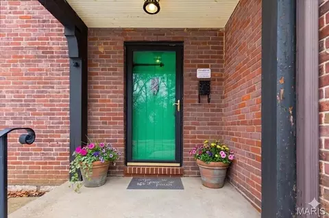 72 Bellerive Acres, Normandy, MO 63121