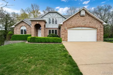 5171 Waters Edge Dr, Hillsboro, MO 63050