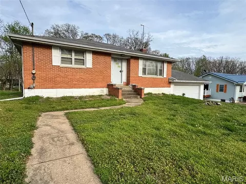 Other - 914 S Walnut St, Gerald, MO 63037 photo 1 of 17