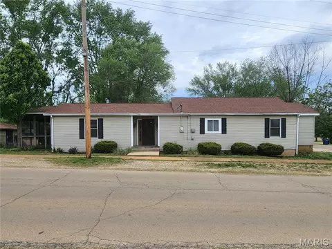 201 N Cantwell Ln, Desloge, MO 63601