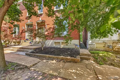 1913 Senate St #A, Saint Louis, MO 63118