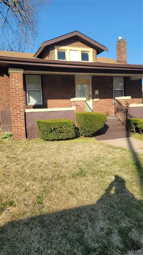 6205 Dardanella Ave, Saint Louis, MO 63121