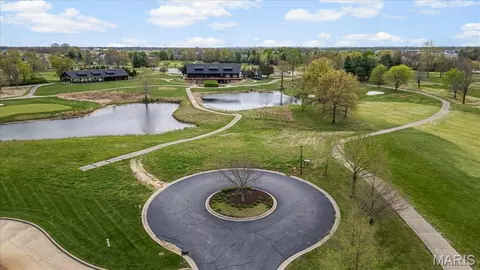 1044 Cypress Pointe Dr, Caseyville, IL 62232