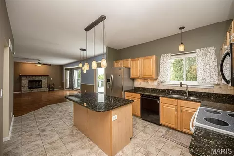 Kitchen - 2805 Pomme Meadows Dr, Arnold, MO 63010 photo 2 of 3