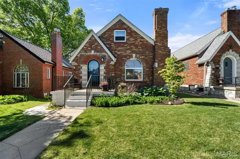 5716 Winona Ave, Saint Louis, MO 63109