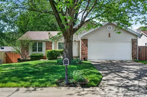 204 Addison Dr, O'fallon, MO 63376