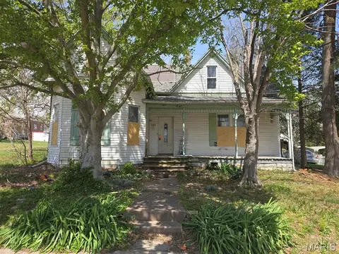 616 W Adams St, Jackson, MO 63755