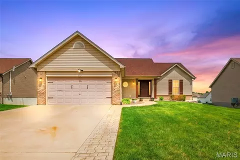 153 Quail Creek Dr, Wright City, MO 63390