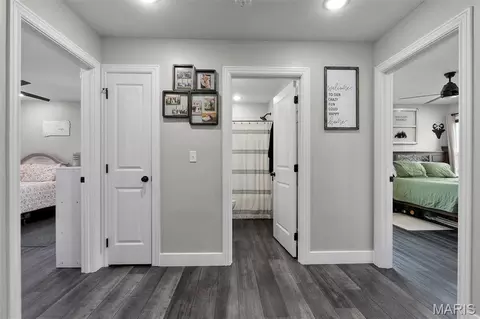 Entry Way - 214 Gladiola St, Jackson, MO 63755 photo 3 of 3