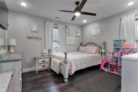 Bedroom - 214 Gladiola St, Jackson, MO 63755 photo 3 of 4