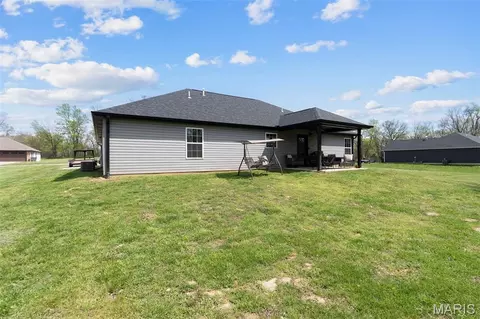 Exterior - 214 Gladiola St, Jackson, MO 63755 photo 5 of 6
