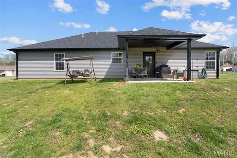 Exterior - 214 Gladiola St, Jackson, MO 63755 photo 4 of 6