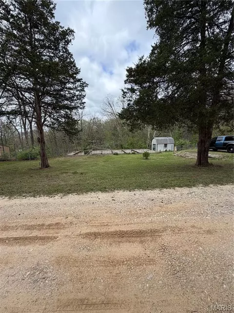 6637 Timberland Dr, Cedar Hill, MO 63016