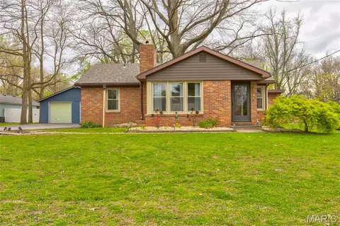 87 Bert Ave, East Alton, IL 62024
