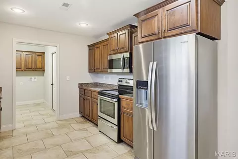 Kitchen - 330 Briar Crest Dr, Jackson, MO 63755 photo 1 of 2