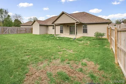 Exterior - 330 Briar Crest Dr, Jackson, MO 63755 photo 4 of 7