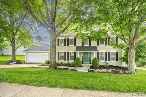 2143 Park Forest Dr, Chesterfield, MO 63017