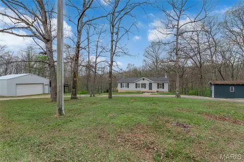 25847 Pendleton Forest Rd, Warrenton, MO 63383