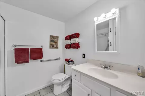 Bath - 117 E 5th St, Hermann, MO 65041 photo 1 of 3