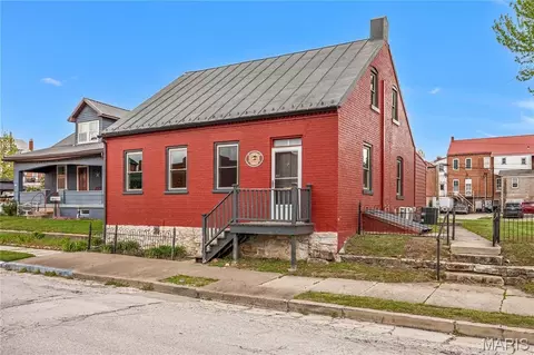 Exterior - 117 E 5th St, Hermann, MO 65041 photo 1 of 10