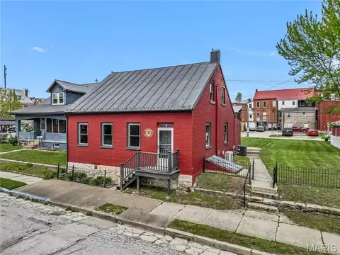 Exterior - 117 E 5th St, Hermann, MO 65041 photo 10 of 10
