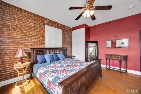 Bedroom - 117 E 5th St, Hermann, MO 65041 photo 3 of 11
