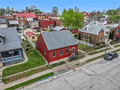 View/Area - 117 E 5th St, Hermann, MO 65041 photo 1 of 6