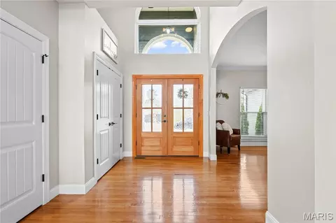 Entry Way - 1035 Sable Ln, Arnold, MO 63010 photo 2 of 16