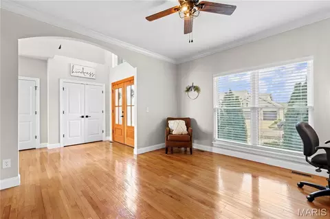 Entry Way - 1035 Sable Ln, Arnold, MO 63010 photo 3 of 16