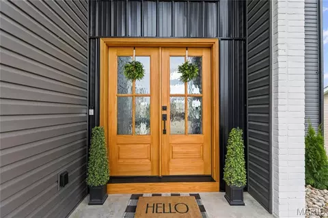 Entry Way - 1035 Sable Ln, Arnold, MO 63010 photo 1 of 16